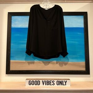 Elegant Black Pleione Women's Top